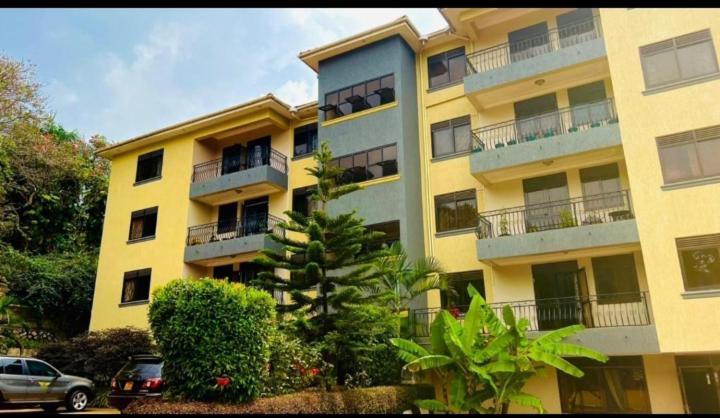 Palatine Apartments Makindye Kizungu, Kampala Exterior photo